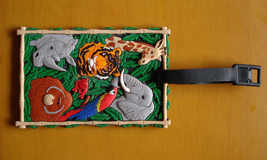 伊犁博尼箱包CMS网站开发案例